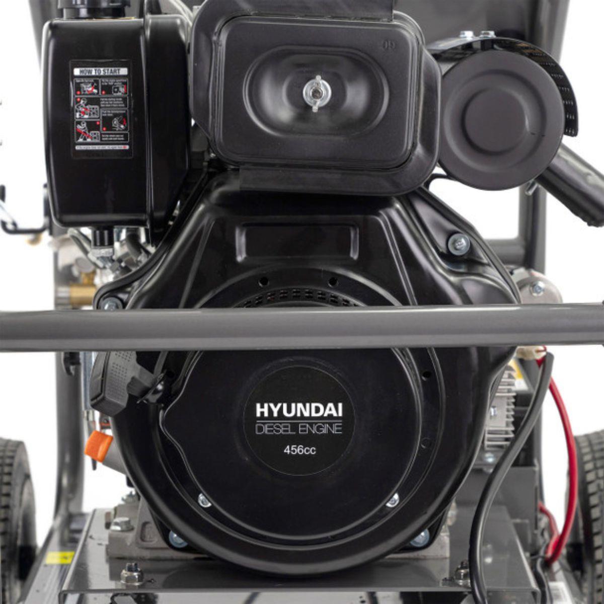 Hyundai HYW4000DE2 4000psi/275 bar Diesel Pressure Washer Annovi Reverberi Triplex Pump 13L/min with 10m Hose